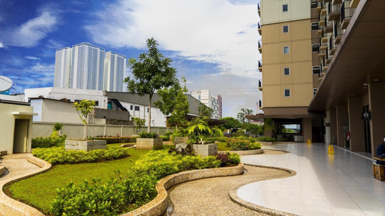 Azalea Suites Cikarang By Jayakarta Group Eksteriør bilde