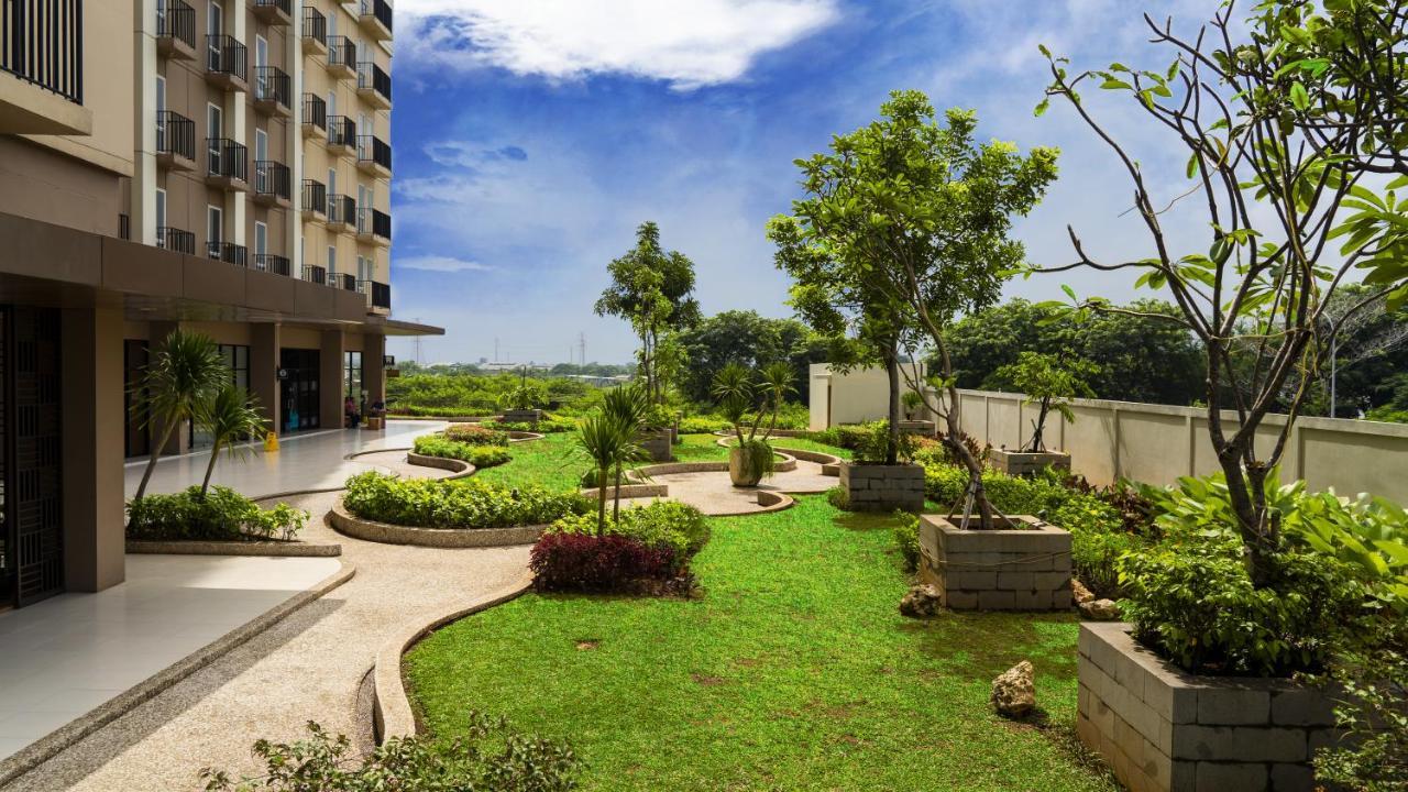 Azalea Suites Cikarang By Jayakarta Group Eksteriør bilde