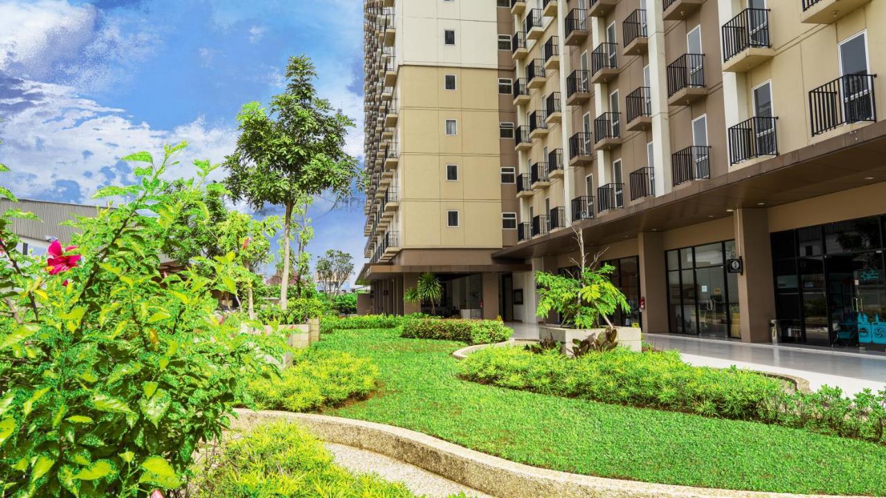 Azalea Suites Cikarang By Jayakarta Group Eksteriør bilde