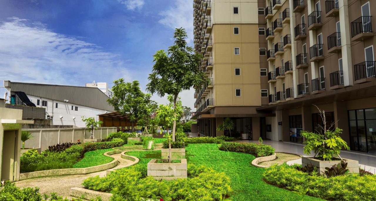 Azalea Suites Cikarang By Jayakarta Group Eksteriør bilde