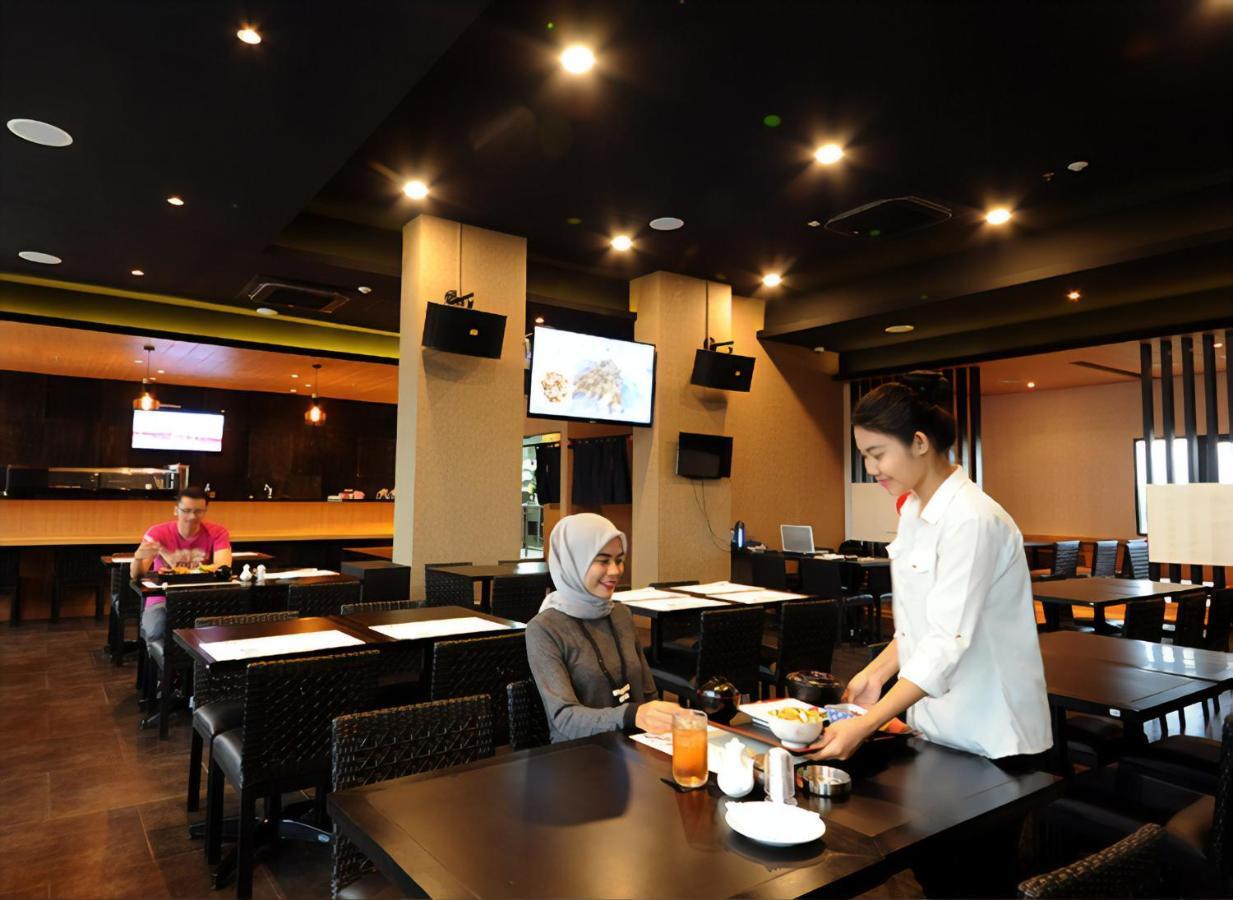 Azalea Suites Cikarang By Jayakarta Group Eksteriør bilde