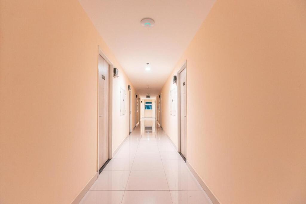 Azalea Suites Cikarang By Jayakarta Group Eksteriør bilde