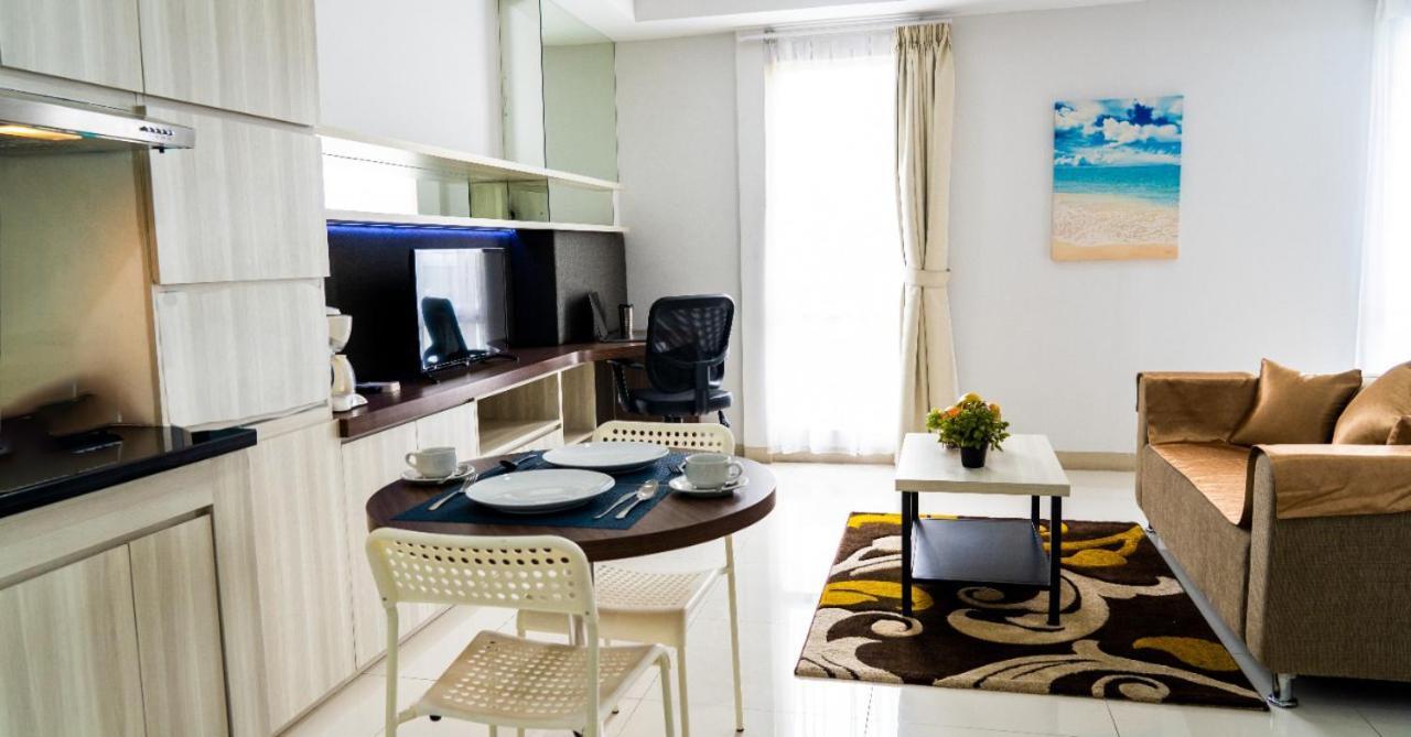 Azalea Suites Cikarang By Jayakarta Group Eksteriør bilde